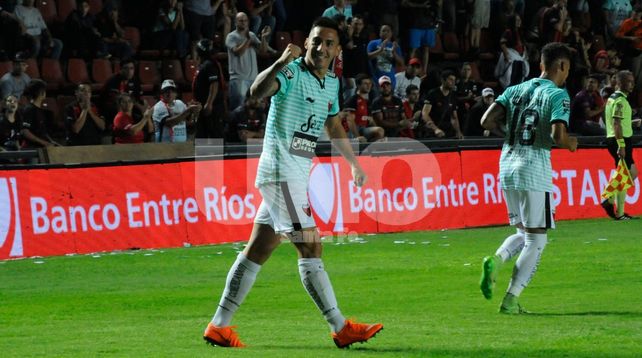 Javier Correa: “Si ellos quieren pelear nosotros tenemos que jugar al fútbol”