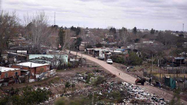 La provincia mira con escepticismo el plan nacional para urbanizar asentamientos precarios