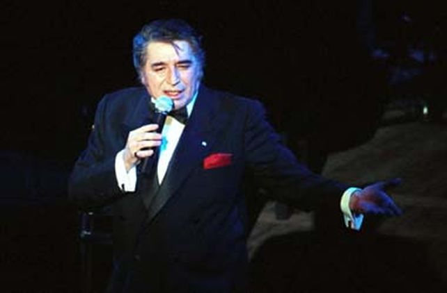 A un mes de su muerte, su familia y las nenas recuerdan a Sandro