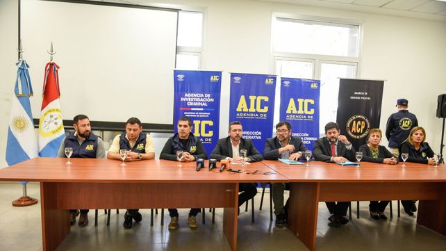 La rueda de prensa en la sede de AIC en Lamadrid al 400.