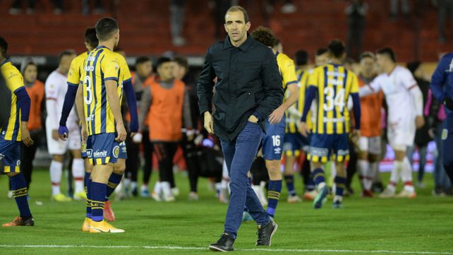 Junio de 2022. El Central de Somoza cayó en cancha de Huracán y fue el último partido del DT en Arroyito.