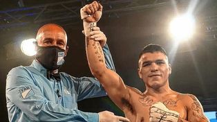 El santafesino Pucheta, se quedó con el duelo de santafesinos al noquear en un round a Omar Correa en Carlos Paz.