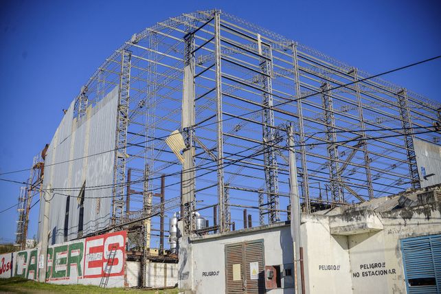Se desmantela la estructura de otra firma emblemática de la producción local