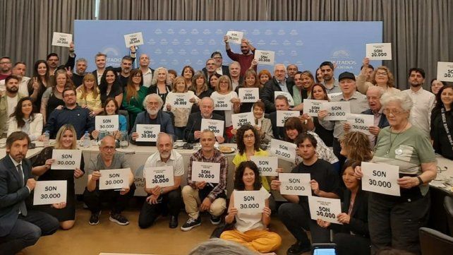 Presentaron el proyecto de ley contra el negacionismo