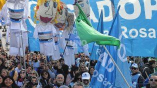 Es oficial: el Gobierno de Santa Fe otorgó por decreto el aumento salarial a los docentes pese al rechazo gremial