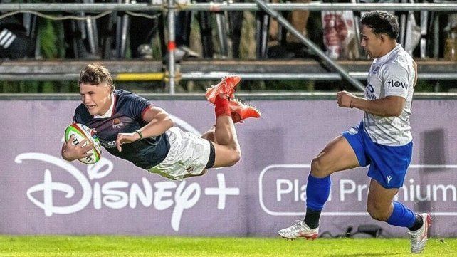 Capibaras XV vencieron en la cancha de Santa Fe Rugby.