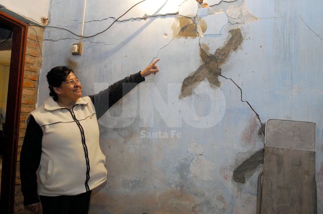 En Santa Rosa cuatro familias, sin casa por peligro de derrumbe
