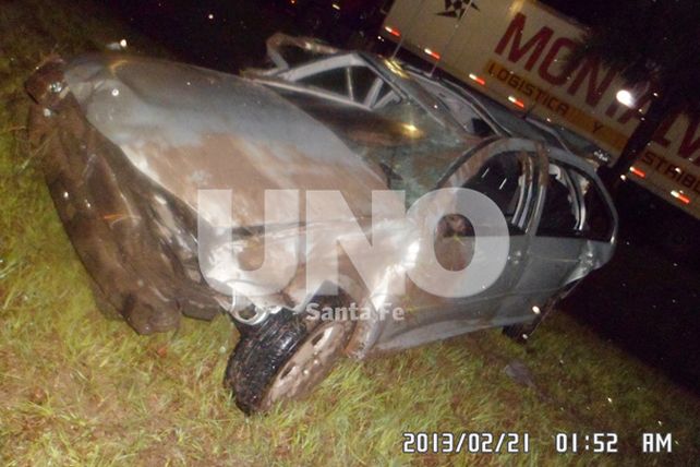 Murieron dos personas en un vuelco en el departamento San Justo