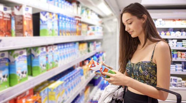 Para que los adolescentes aprendan sus derechos como consumidores