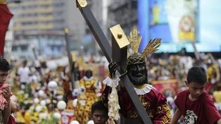 Más de un millón de filipinos veneran en Manila al Nazareno Negro