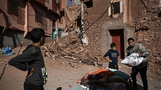 Las esperanzas de encontrar más sobrevivientes del terremoto de marruecos se agotan con las horas. Hasta el momento hay 2.862 muertos y 2.562 heridos