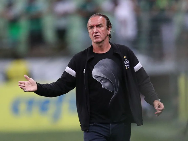 Cuca dejó de ser el entrenador de Atlético Mineiro