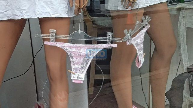 La bombacha rosada continúa siendo un clásico regalo por tradición navideña