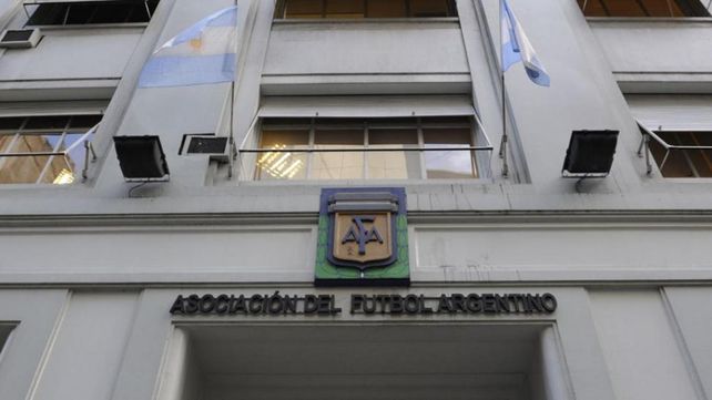 La AFA le pidió a la FIFA y a la Conmebol una revisión de la quita de puntos a Bolivia