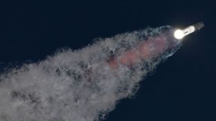 La Nave Estelar surcó el espacio para cumplir con objetivos de Space X.
