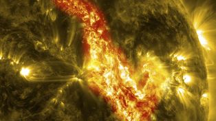 El sol lanzó llamaradas impresionantes en 48 horas que pueden interrumpir señales de radio