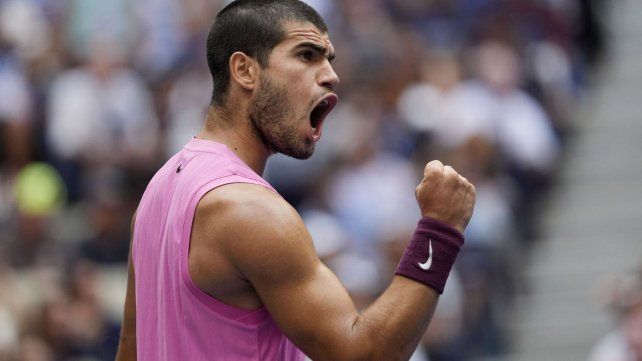Alcaraz borró a Djokovic y es finalista del US Open
