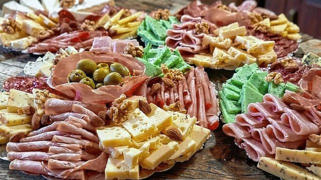 Preparan una picada gigante en Gualeguaychú.