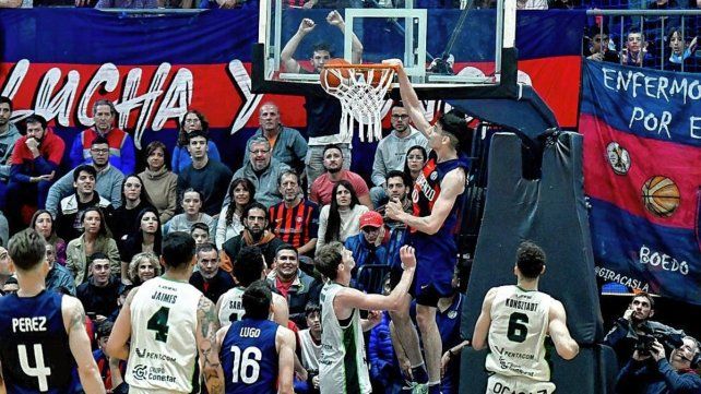 San Lorenzo quedó a una victoria de mantener la categoría y mandar al descenso a Atenas de Córdoba. San Lorenzo quedó a una victoria de mantener la categoría y mandar al descenso a Atenas de Córdoba.