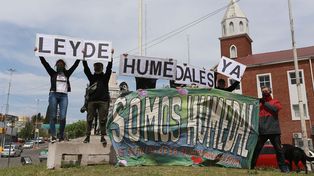 Puente Victoria - Rosario cortado por protesta ambientalista 