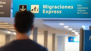 Migraciones simplifica requisitos para las personas que viajen al exterior