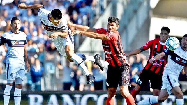 Patronato y Huracán, por el primer triunfo en la Copa