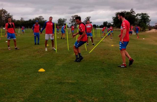 Azconzábal tiene casi definido el primer equipo oficial de Unión