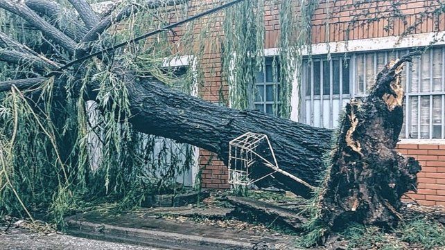 Por la lluvia, hubo inconvenientes en zonas de Paraná