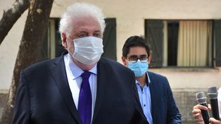 Entre agosto y setiembre podrían estar vacunados todos los mayores de 18 años, dijo Ginés