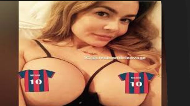 Asombro por modelo que da las noticias deportivas con poca ropa Asombro por modelo que da las noticias deportivas con poca ropa