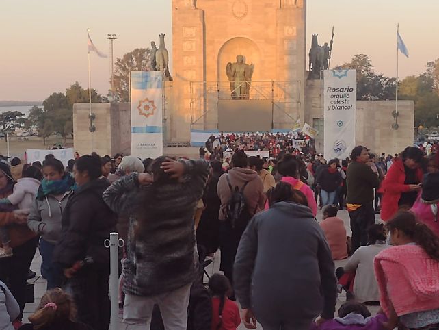 En el patio cívico. La marcha se retomó tras dos años de pandemia.&nbsp;