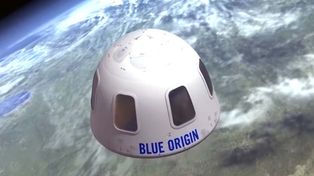 Jeff Bezos culminó con éxito el primer vuelo de su empresa de turismo espacial