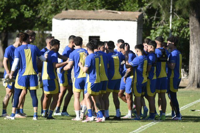 El plantel de Central se entrenó este domingo en Arroyo y por la tarde viajó a Capital Federal