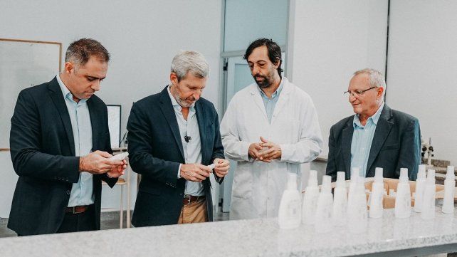 El gobernador Rogelio Frigerio visitó la Facultad de Bromatología de la UNER