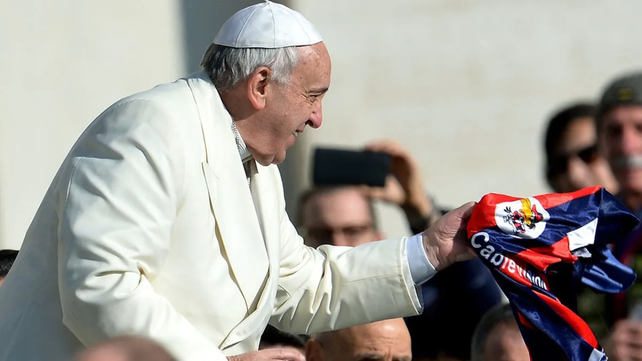 El Papa Francisco demostró su interminable pasión por San Lorenzo en reiteradas ocasiones.