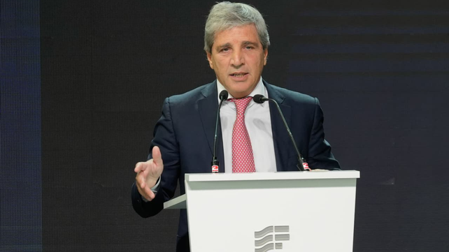 Luis Caputo en la Ronda Rigi. Este año se generarán inversiones por 7.000 millones de dólares