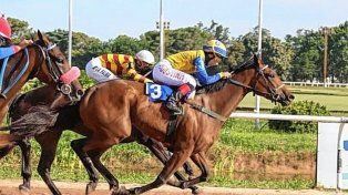 Comenzó este 2024 con un primer puesto en el hipódromo de San Isidro y suma 56 victorias en su carrera por convertirse en profesional