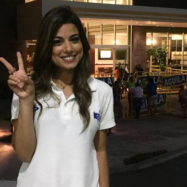 La periodista de Colombia que subió la temperatura en San Juan