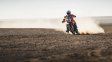 rally dakar: benavides y yacopini se mantienen en el top 10 en motos y autos