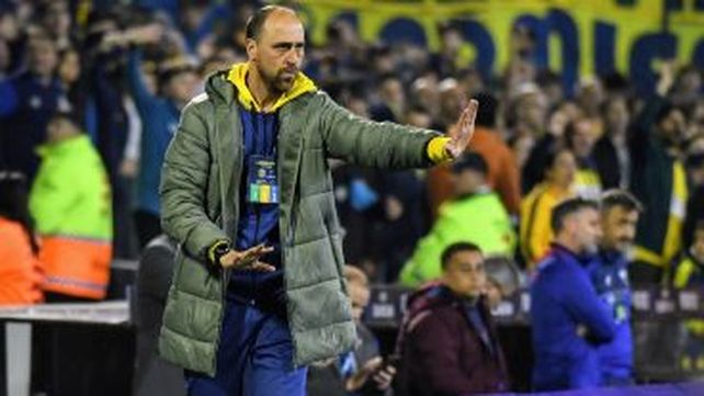 Matías Lequi tomó el mandó y enderezó al equipo auriazul. Sumó dos victorias y el empate copero
