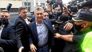 Ara San Juan: Macri viajó al exterior el día del aniversario 