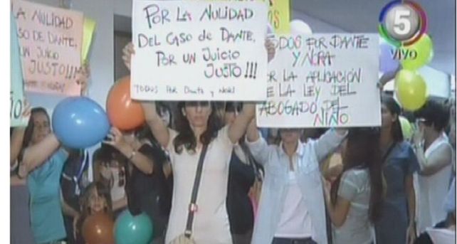 Reclaman a la Justicia que no env&iacute;en a un nene de dos a&ntilde;os a Estados Unidos con un padre que no conoce