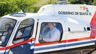 El helicóptero oficial estrenó luces y aterrizó en las redes