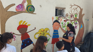 Muralismo, un proyecto institucional que este martes compartieron las tres escuelas.&nbsp;