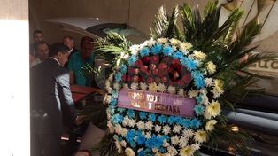 Una caravana de taxis y remises acompaña el cortejo fúnebre de Fernando Rodríguez