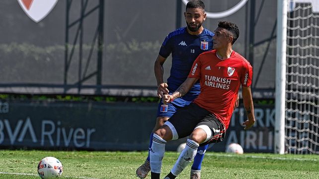 Matías Suárez reapareció en un campo de juego luego de 4 meses y medio.