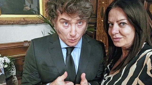 El presidente Javier Milei junto a la ministra de Capital Humano