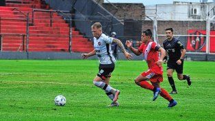 Patronato está empatando ante el elenco mendocino.
