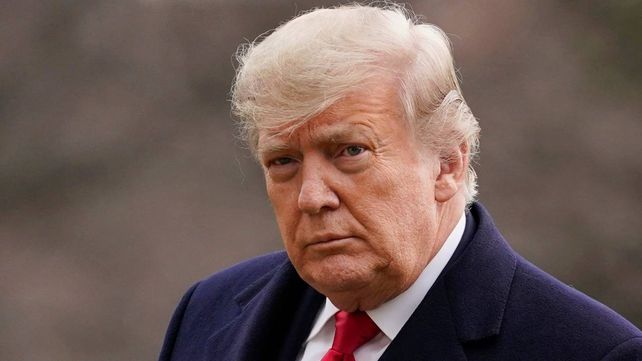 Facebook acusó a Trump de alentar y legitimar la violencia.