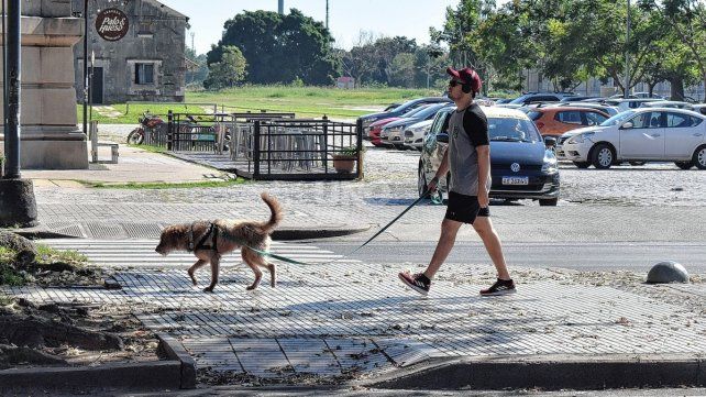 Jueves soleado pero agradable en la ciudad de Santa Fe después de la lluvia